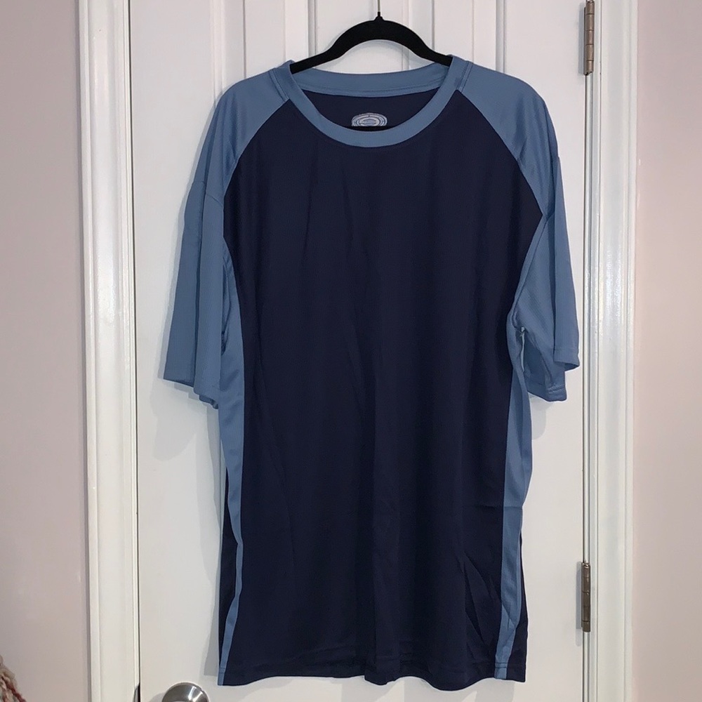 Elite Men’s short sleeves in Dark and light blue shirt size 2XL New with sticker